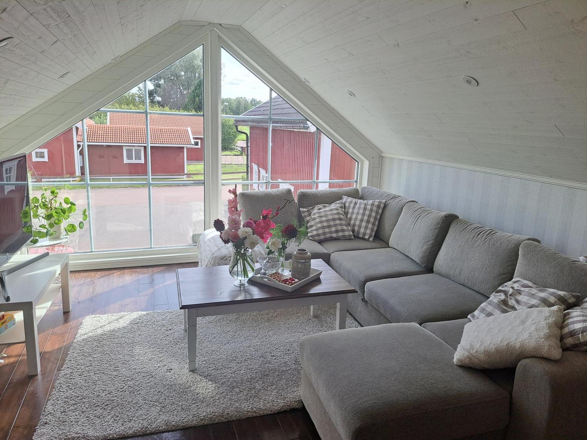 Myntloftet Borlaenge Med Inglasad Bubbelbad Экстерьер фото